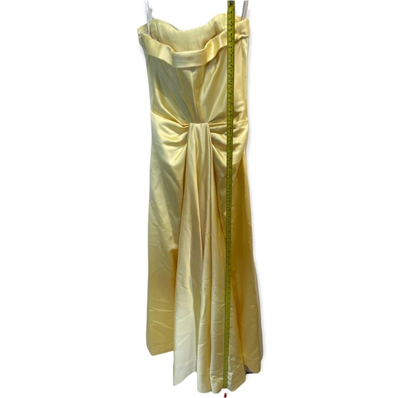 Davids Bridal Yellow Strapless Formal Gown Style #81026 Size 6 - Picture 4 of 11